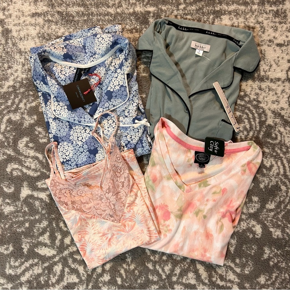 Sleepwear Top Lot NEW Size Small